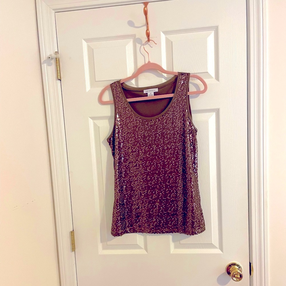 Dazzling sequin top for a dressed up look! Shimmering bronze sleeveless. Sz M.